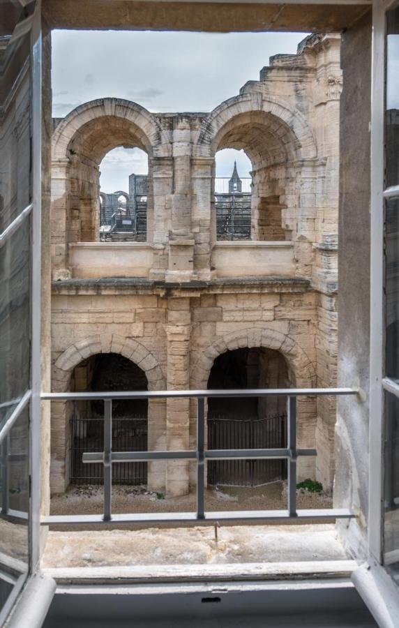 Studio Dans Le Centre Historique D'Arles Apartamento Exterior foto